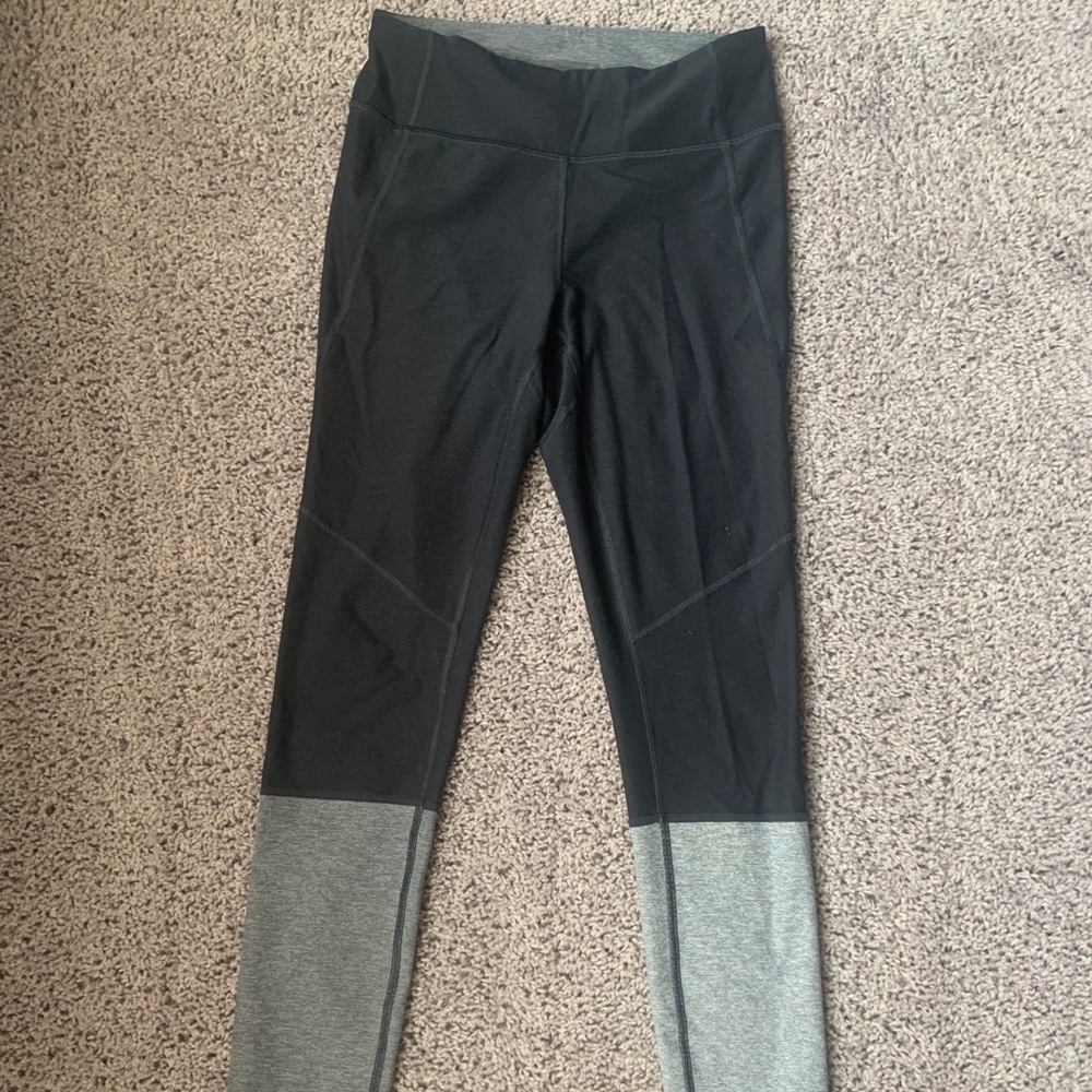 Outdoor voices dipped leggings
